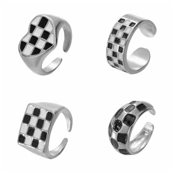IFME Vintage Geometrické Šachovnica Krúžok Pre Ženy, Mužov Srdce Námestie Čierne A Biele Kockované Krúžky 2022 Trend Módnych Šperkov